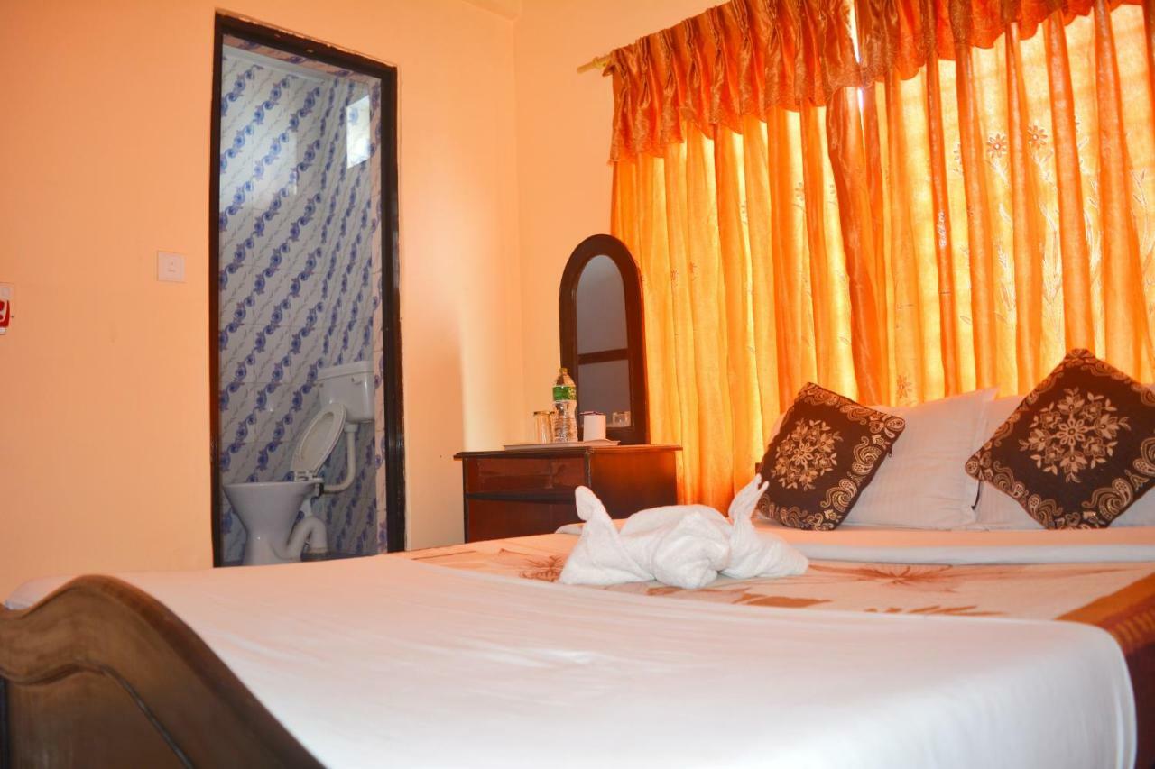 Hotel Direction Pokhara Exterior foto